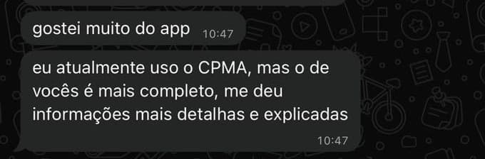 Trecho de conversa no WhatsApp: cliente diz que gostou muito do app e que, comparado ao que usava, ele é mais completo e explica melhor as informações